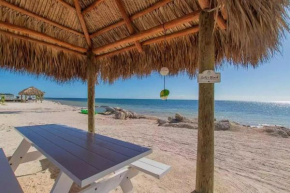 Stylish Angler's Retreat, Poolside & Ocean Access #16
